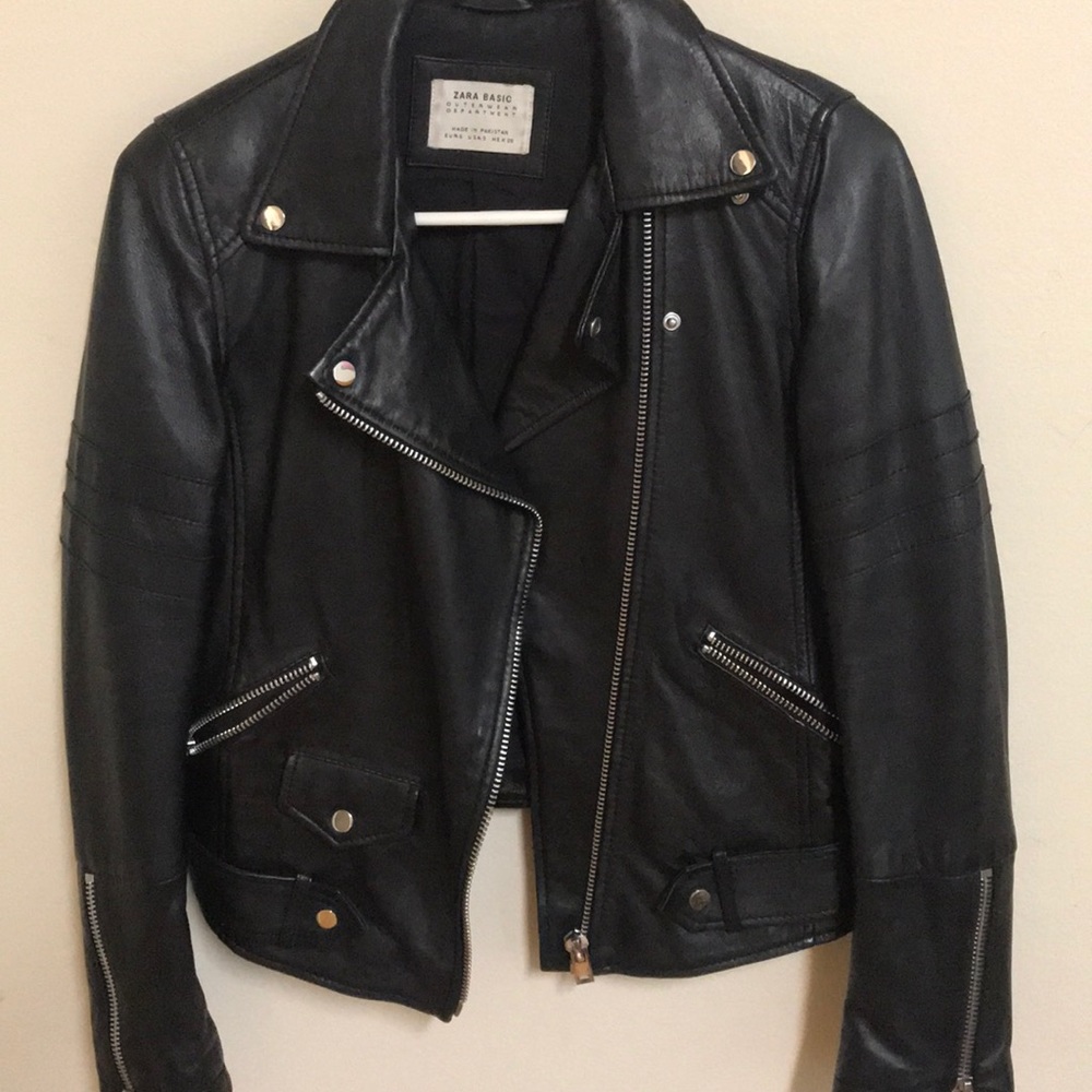 ZARA BLACK LEATHER JACKET
